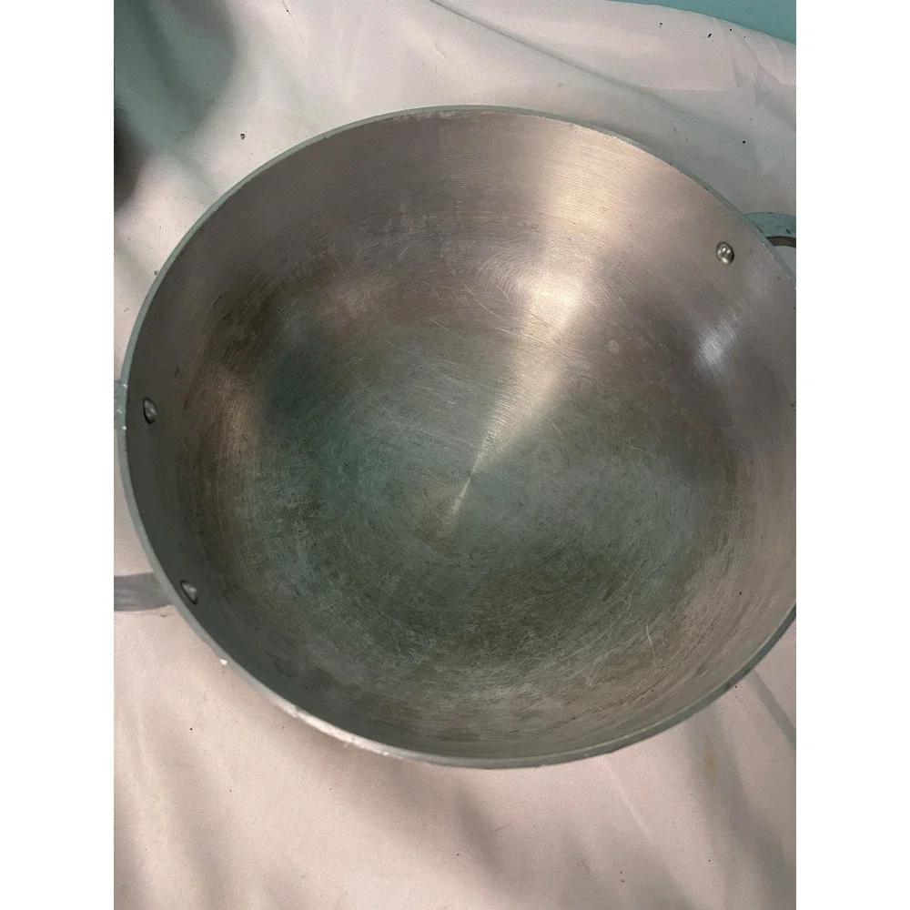 Unaware Aluminum‎ Kitchen Pot With Lid 5 Quart, Silver